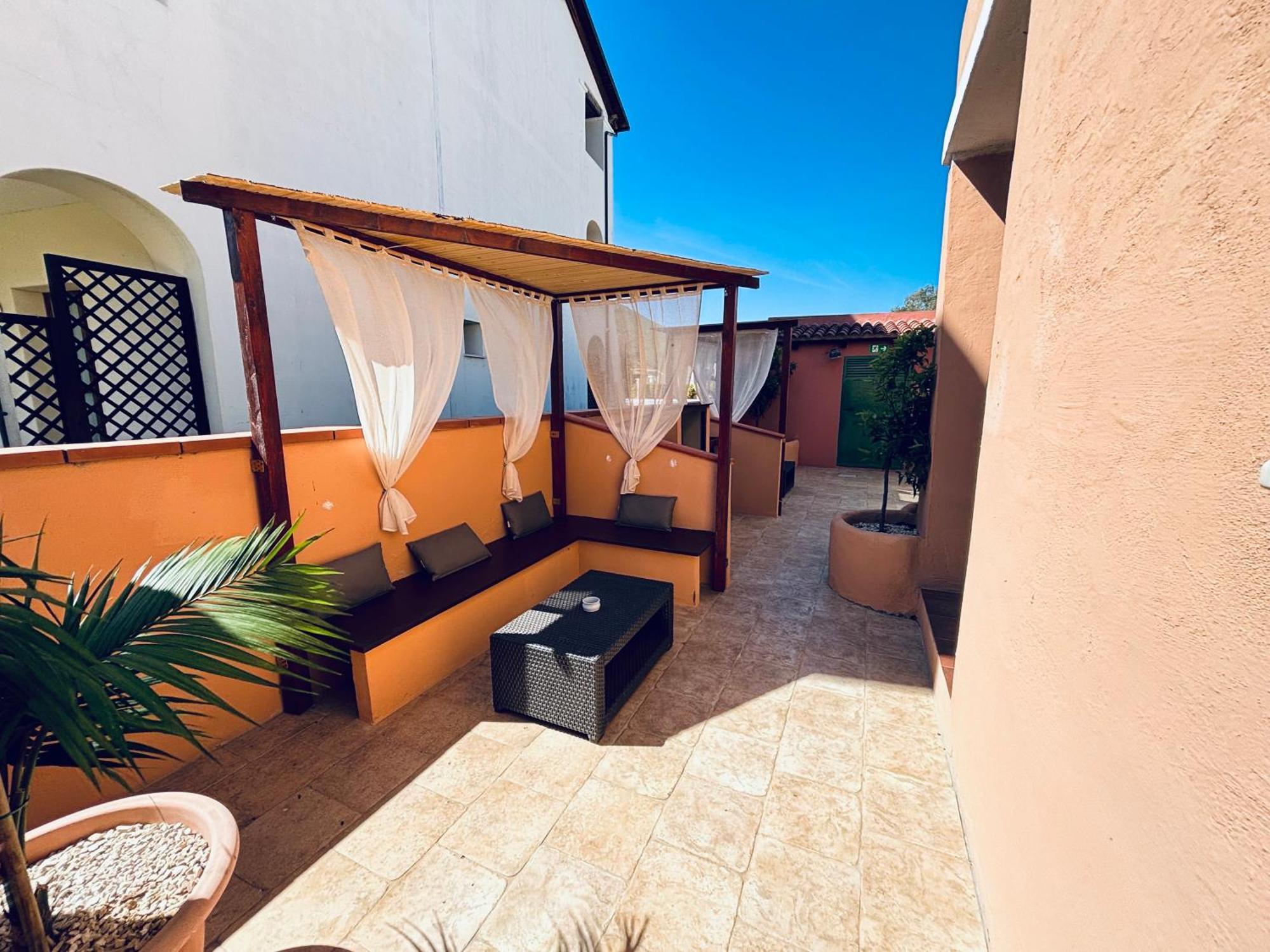 B&B De Janas La Caletta Exterior photo